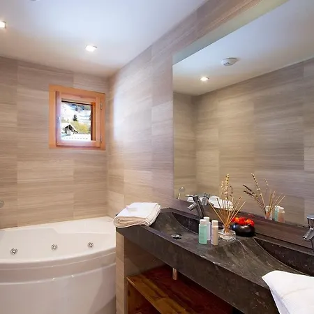 Norma By Leavetown Vacations *